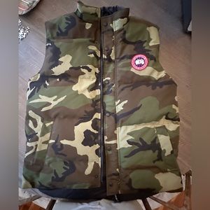 Canada Goose Men’s Garson Camo Vest - XL - like new